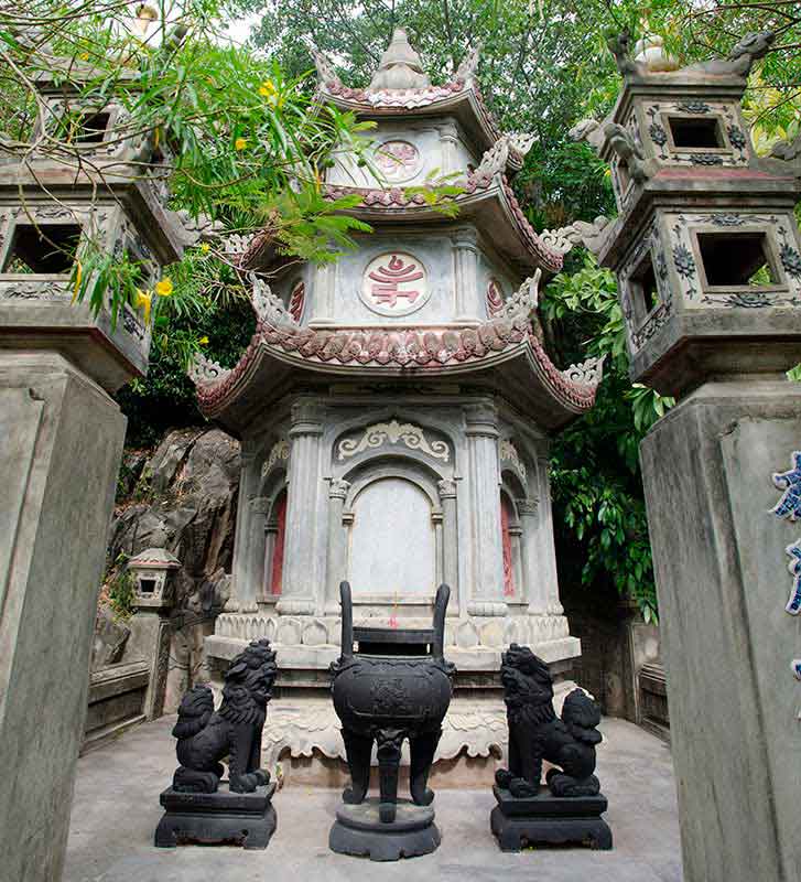 431 - Vietnam - Danang - Thuy Son - templo